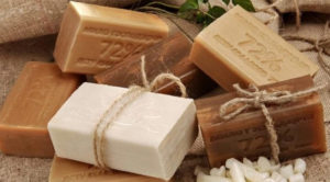 Полезные свойства хозяйственного мыла